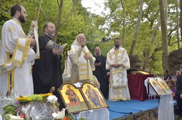 Fener Rum Patriği Bartholomeos'tan Ayinde Terörün Bitmesi Diledi