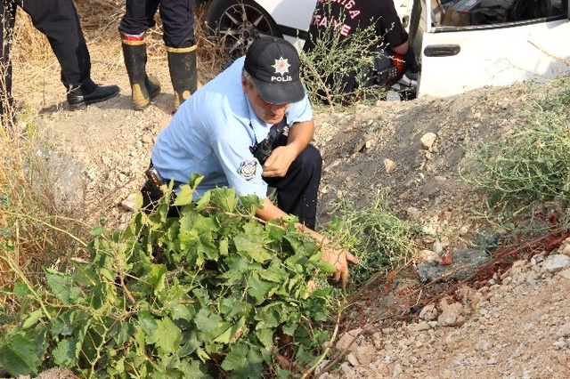 Manisa'da Trafik Kazası: 2 Ölü, 2 Yaralı
