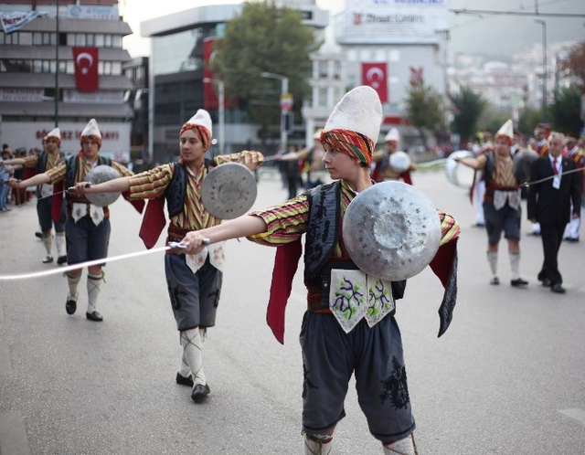Bursa'da 30 Ağustos Kutlamalarında Askere Büyük İlgi