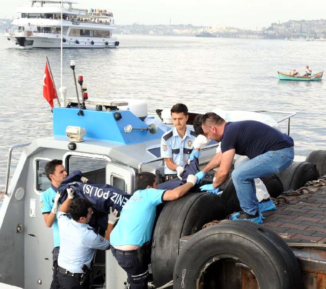 Taksici Köprüden Atladı, Cesedi Ortaköy Açıklarında Bulundu