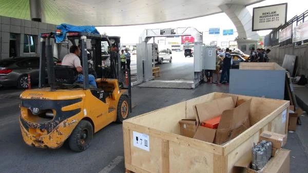Atatürk Havalimanı'na Giren Araçlar X-Ray'le Kontrol Edilecek