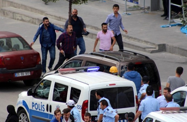 Erzurum'da Meydan Muharebesi Gibi Kavga