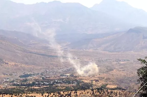 Derecik'te Belirlenen PKK Hedefleri Obüs Toplarıyla Vuruldu