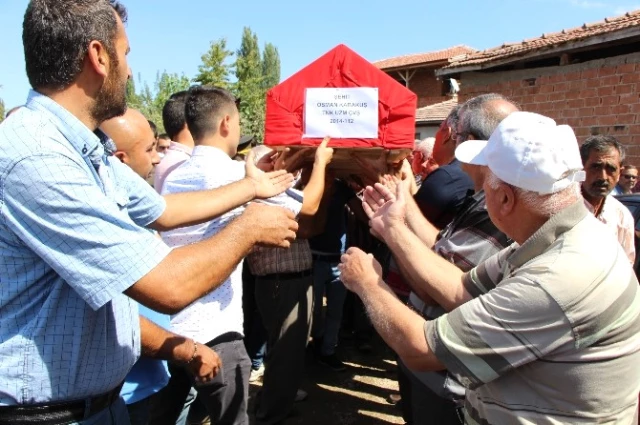 Fırat Kalkanı Şehidinin Nişanlısı Yürekleri Dağladı