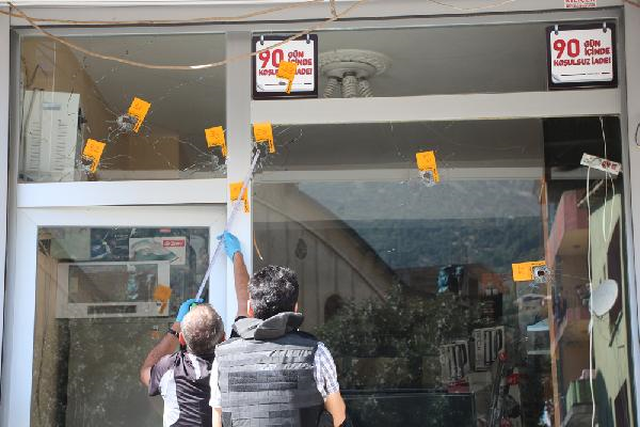 Şemdinli'de İş Yerine Silahlı Saldırı
