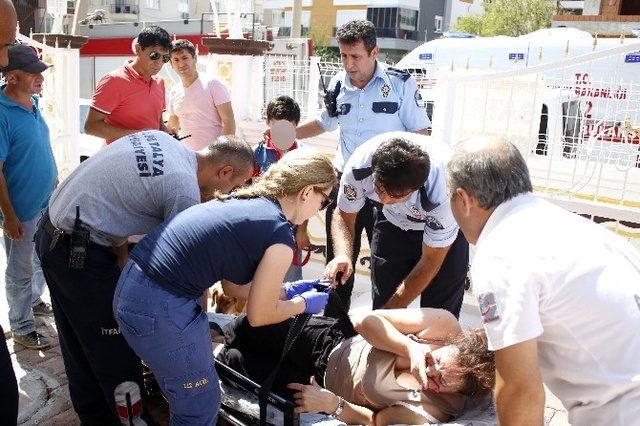 Komşular Durumdan Şüphelendi! İntihar Etmek İsteyen Kadın Son Anda Kurtarıldı