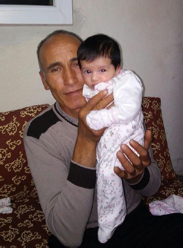 Çiftçi Baba, Suriyeli Eşinin Kaçırdığı Kızını Arıyor