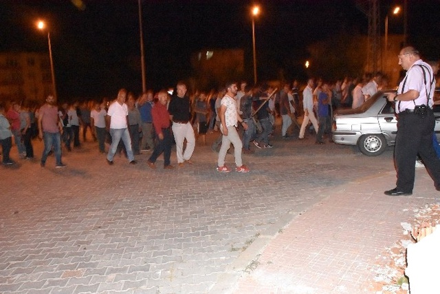 Sinop'ta Taşlı Sopalı Kavgada 15 Kişi Yaralandı! Muhtarlar Görevden Alındı