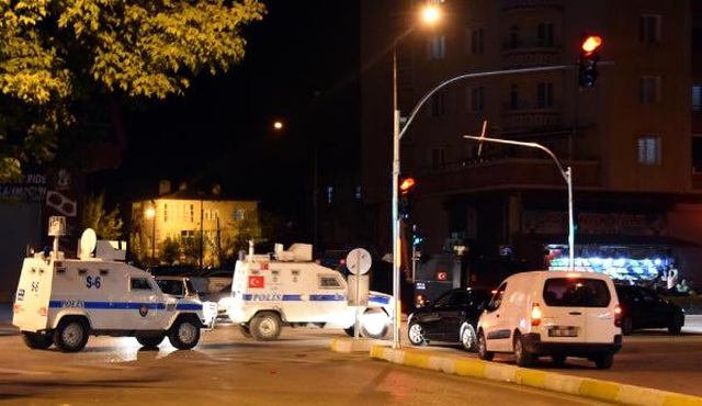 Van'da Emniyet Müdürlüğü'ne Silahlı Saldırı