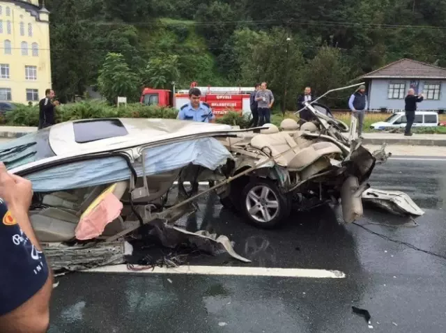 İkiye Bölünen Araçtan Sağ Çıktı