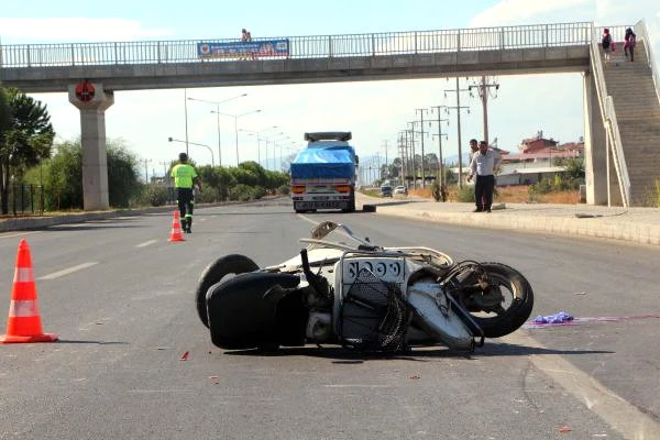 TIR'ın Çarptığı Motosikletli Öldü