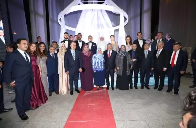 Başbakan Binali Yıldırım, Yeğeninin Nikah Şahidi Oldu