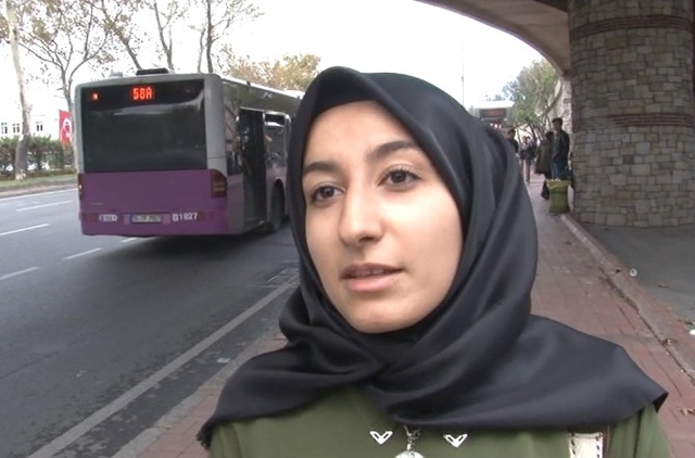 Otobüste Unutulan Telefonu Şoföre Teslim Etmek Yerine Cebine Attı