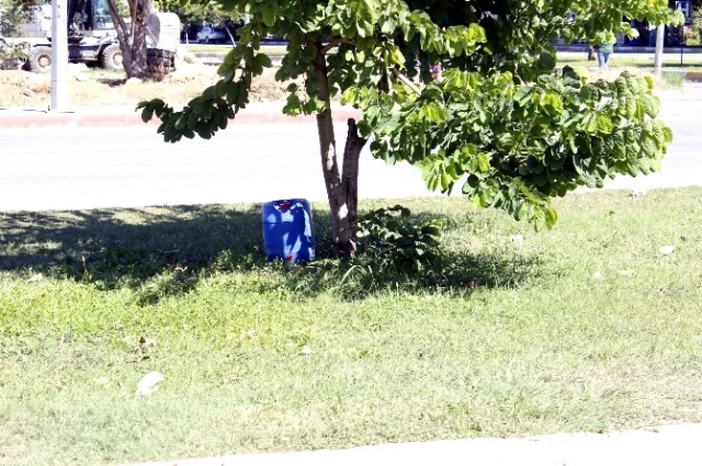 Şüpheli Bidon Polisi Harekete Geçirdi