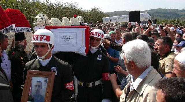 180 Nüfuslu Mahalle 1 Ayda 2'nci Şehidi Verdi