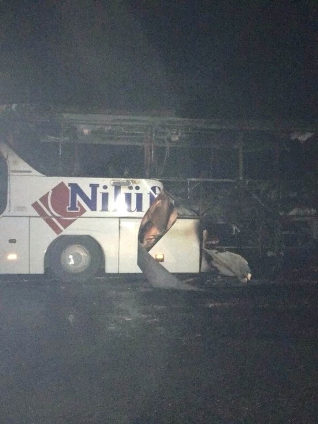 Başkent'te Seyir Halindeki Yolcu Otobüsü Alev Alev Yandı: 5 Yaralı