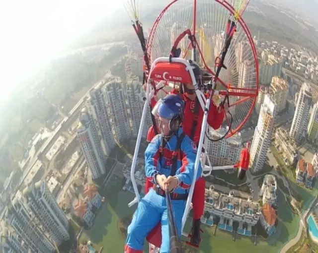 Uçmak İçin Kendi Paramotorunu İmal Etti