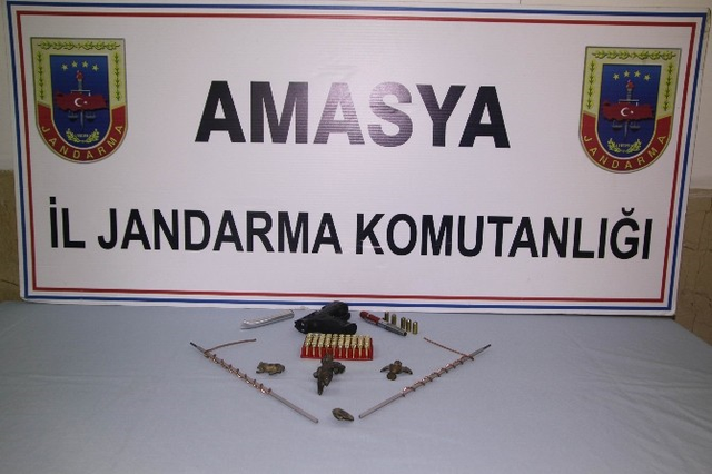 Jandarmanın Durdurduğu Araçtan Kalem Görünümlü Suikast Silahı Çıktı