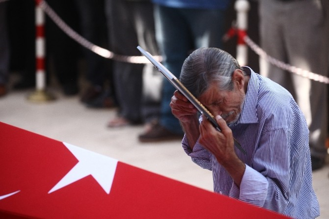 Nişanlısından Şehide Son Bakış