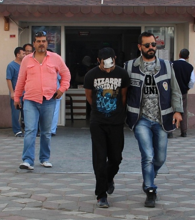 Cinsel Organını Gösterip Kaçan Manisa Sapığı Yakalandı