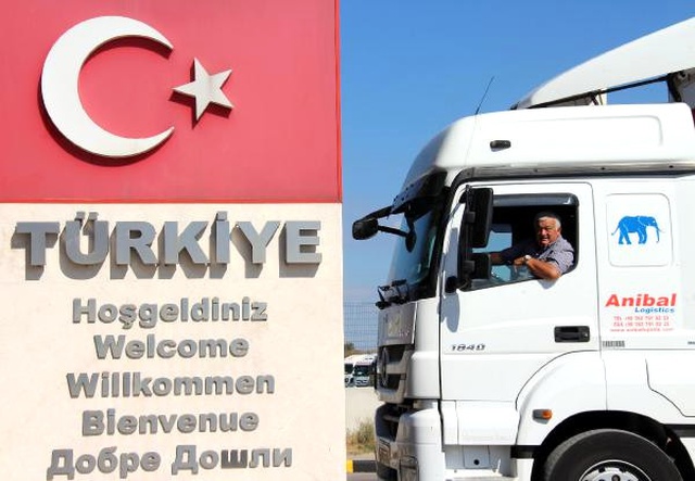 Kapıkule'de 9 Kilometrelik TIR Kuyruğu
