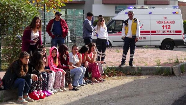 Öğrencilerin Kaldığı Apart Binada Korkutan Yangın