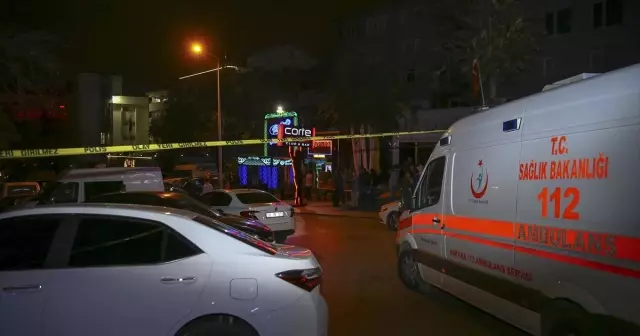 Gece Kulübünde Silahlı <a class='keyword-sd' href='/kavga/' title='Kavga'>Kavga</a>: 1 Ölü