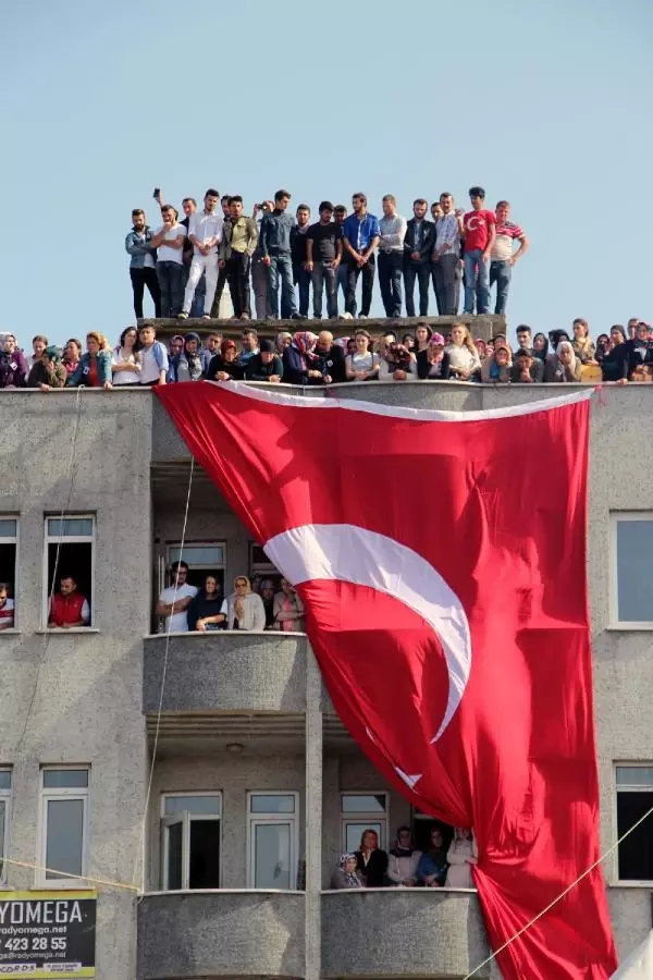 Şehit Uzman Onbaşı Öklük'ü 15 Bin Kişi Uğurladı