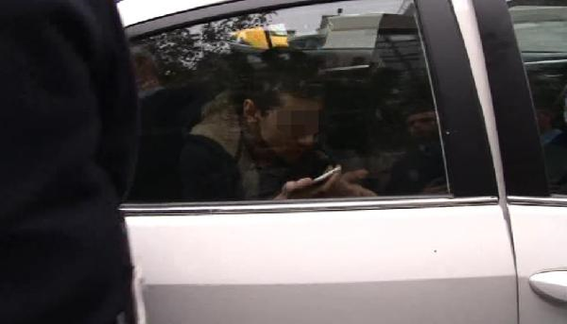 Ehliyetsiz Sürücü Polislere Çarptı