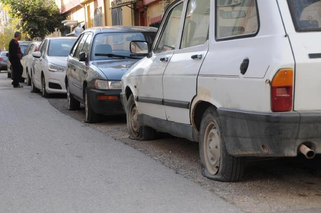 Eskişehir'de 30'dan Fazla Aracın Lastikleri Kesildi