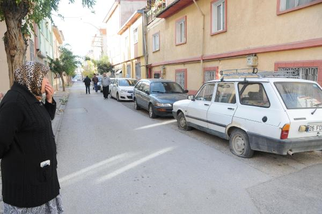 Eskişehir'de 30'dan Fazla Aracın Lastikleri Kesildi