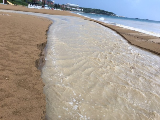 Alanya'da Hortum ve Dolu Sürprizi