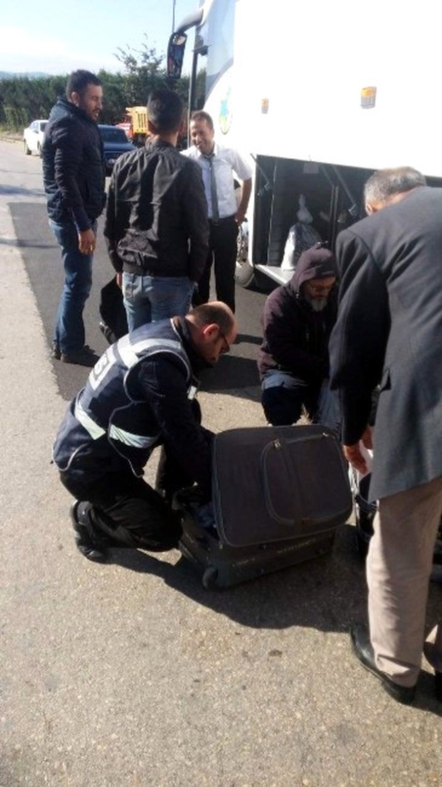 Bursa'da Polis Teröre Karşı Herkesi Didik Didik Arıyor