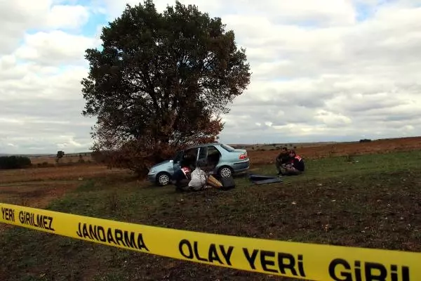 Otomobilde Cinsel İlişki Sırasında Kalp Krizinden Öldü