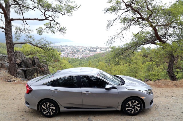 Konseptten Yollara: Honda Cıvıc Sedan