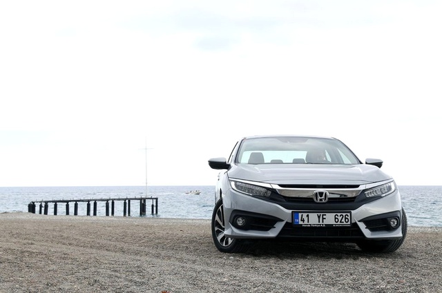 Konseptten Yollara: Honda Cıvıc Sedan