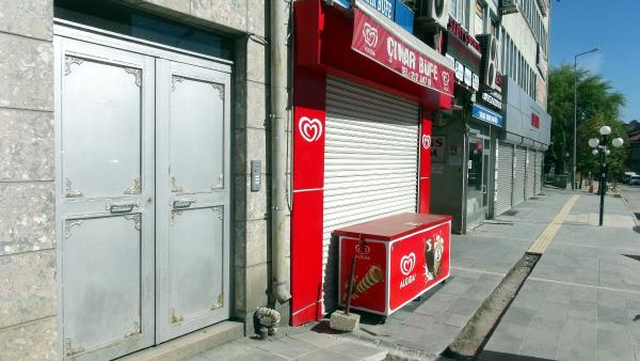 Tunceli'de Kepenkler Açılmadı