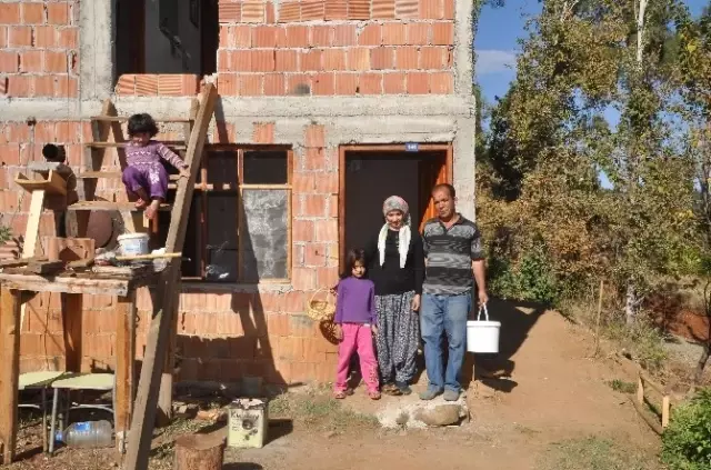 Kapıcı Olacaktı, Yumurta Tavukçusu Oldu