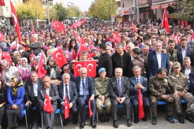 Bingöl'ün Genç İlçesinde Teröre Lanet Mitingi! Binler Sokağa Döküldü