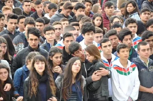 Liseli Hande'nin Okulunda Yas! Arkadaşları Göz Yaşlarına Boğuldu