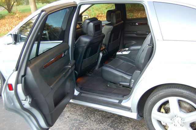 En Geniş Hızlı Aileler İçin Mercedes R63 Amg