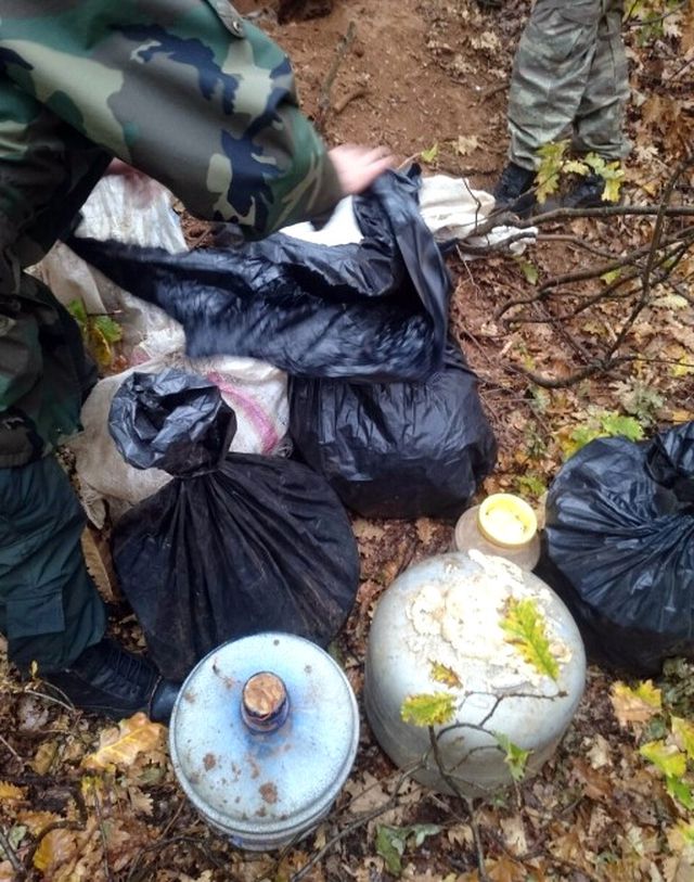 <a class='keyword-sd' href='/pkk/' title='PKK'>PKK</a>'ya Ağır Darbe! Bingöl'de 1 Ton Patlayıcı Ele Geçirildi