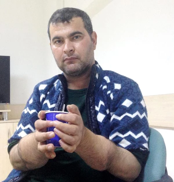 Ülkenin 4. Çift Kol Nakillisi Mustafa Sağır Bardak Tutabiliyor