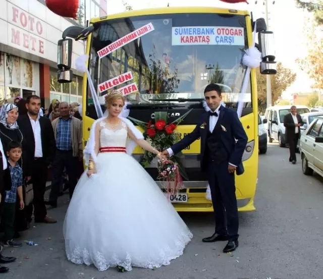 Gaziantepli Çiftin Tanıştıkları Halk Otobüsü, Gelin Arabaları Oldu