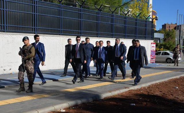 Diyarbakır Büyükşehir Belediyesine Kayyum Olarak Atanan Cumali Atilla Kürtçe Konuştu