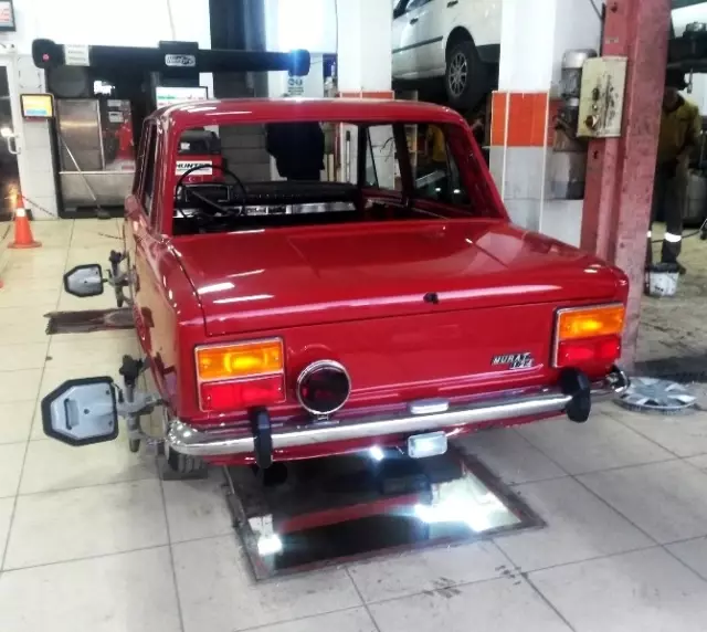 1976 Model 'Murat 124'ü 2 Bin Liraya Aldı, 32 Bin Liraya Modifiye Etti