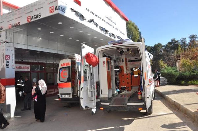 Doğum Yolunda Kaza: Karnındaki Bebeğiyle Öldü
