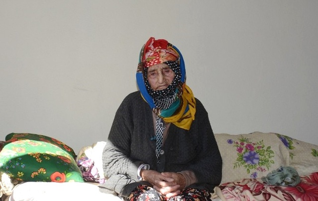 122 Yaşındaki Fidan Nine Uzun Yaşamın Sırrını Yoğurt ve Doğal Gıdalara Bağlıyor