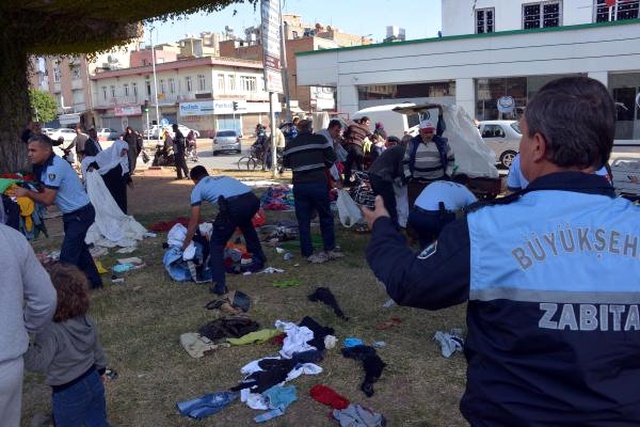 Zabıtanın Müdahale Ettiği İşportacıların Malları Yağmalandı