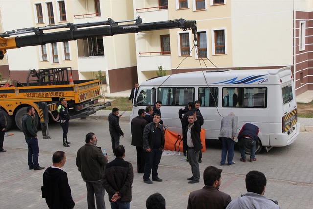 Servis Minibüsünün Çarptığı Çocuk Hayatını Kaybetti